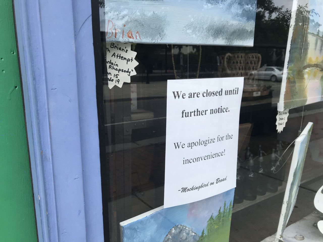 Mockingbird closed sign in window